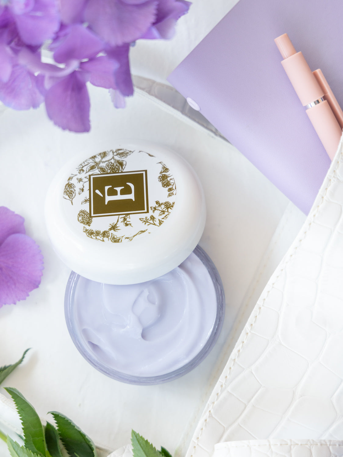 Bakuchiol + Niacinamide Moisturizer lifestyle 2