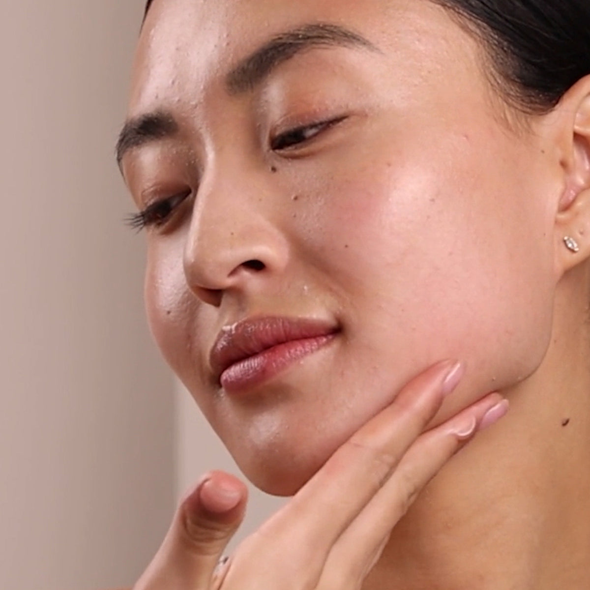 Marine Flower Peptide Night Cream — close-up